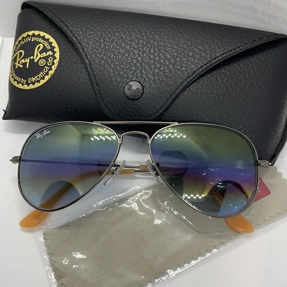 BNIB Rayban Gunmetal with Blue Gradient Lenses - Picture 2 of 6